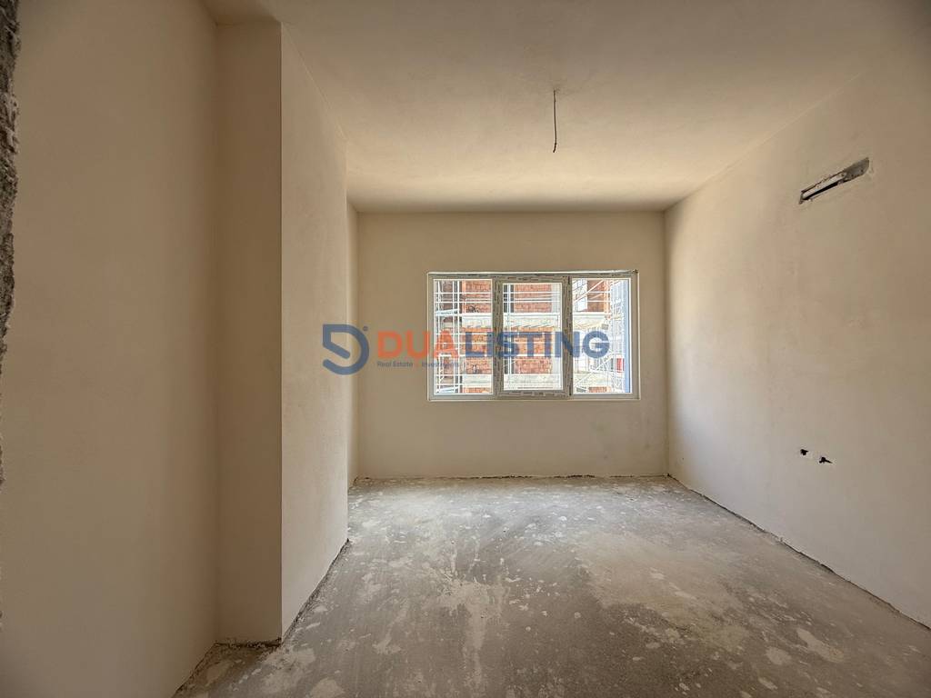 Procuramos apartamento 2+1+2 perto de univers city!
