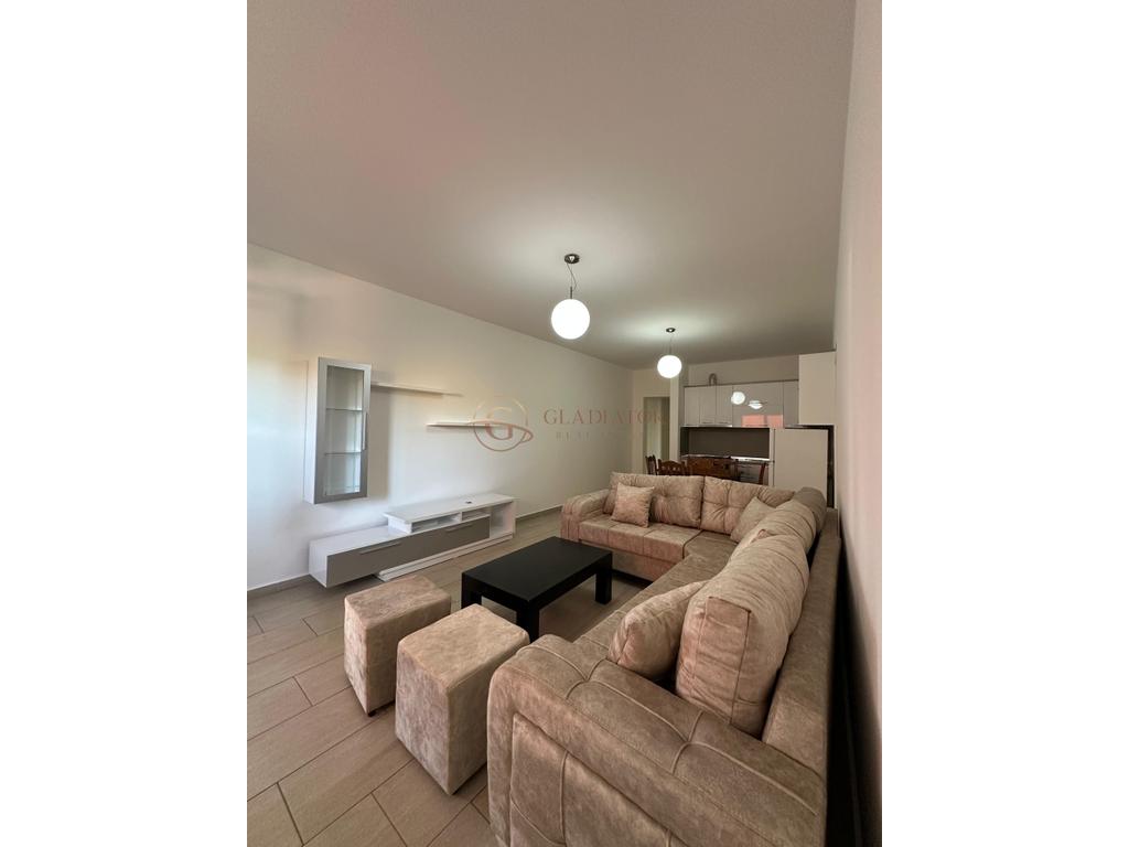 Apartment 2+1 zu mieten in der nähe des stadions durres!