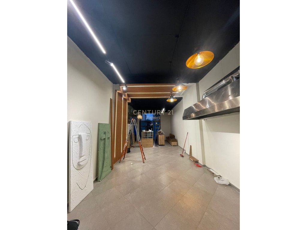 Spazio commerciale in vendita al tower bridge residence!