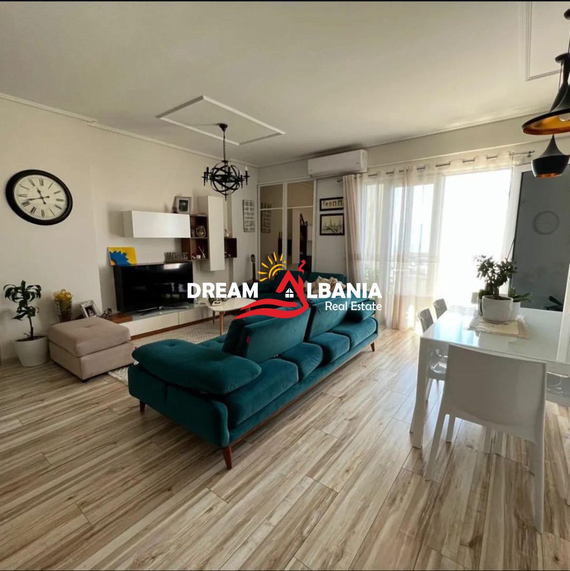 Super apartamento 3+1+2 à venda em Vlorë perto de lungomare (id 4131419)
