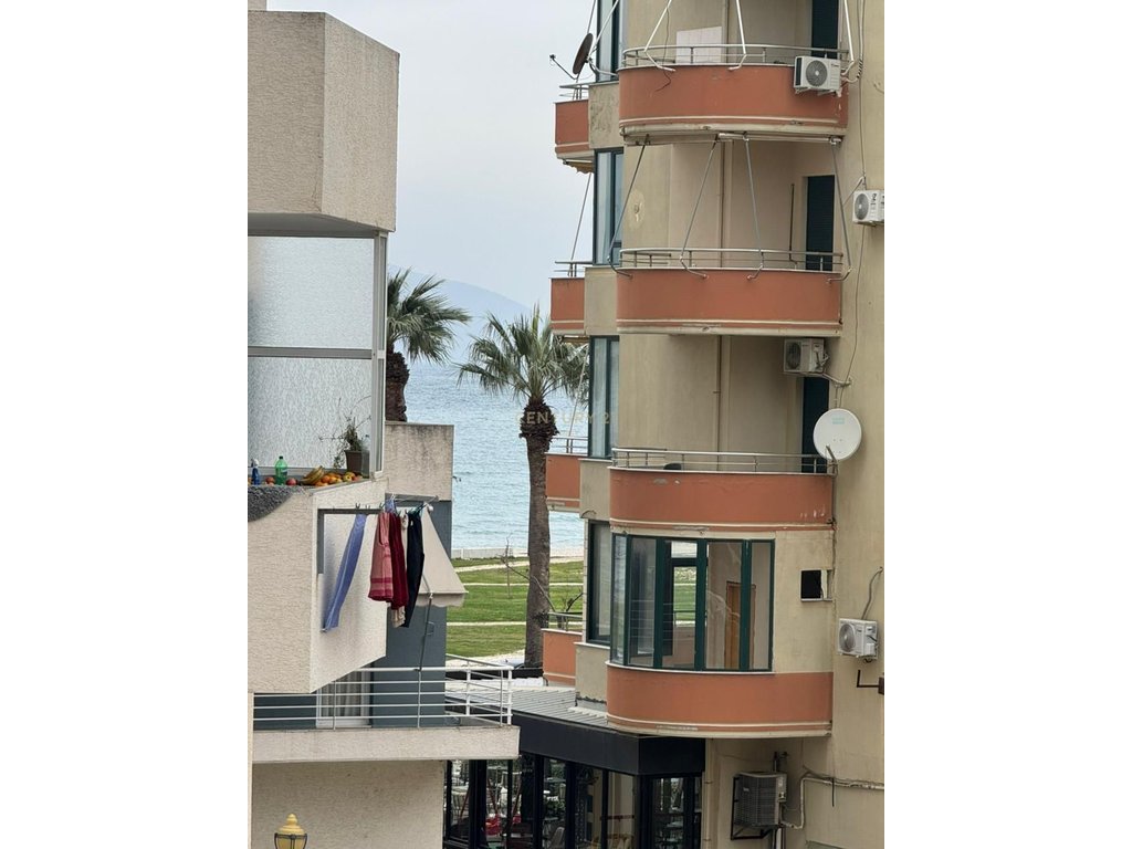 Affitto appartamento 2+2 sul lungomare vicino al consolato italiano, vlore!!!