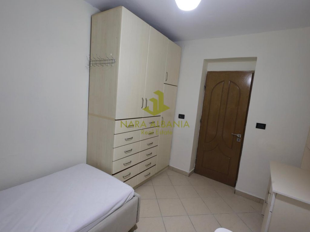 Vila 4+6 për shitje në mjull - bathore, Tiranë