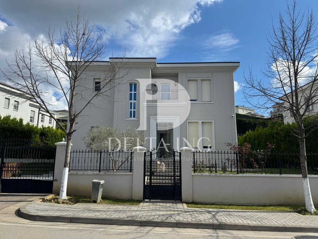 Villa moderna in vendita in rolling hills residence – Tirana