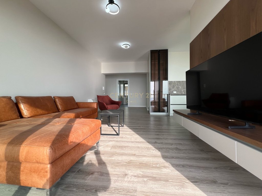 Appartamento moderno 1+1 in affitto – Prima linea a lungomare, zona 'Rrapi', Vlorë.