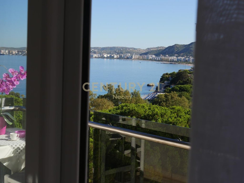 Appartamento moderno 1+1 in affitto – Prima linea a lungomare, zona 'Rrapi', Vlorë.