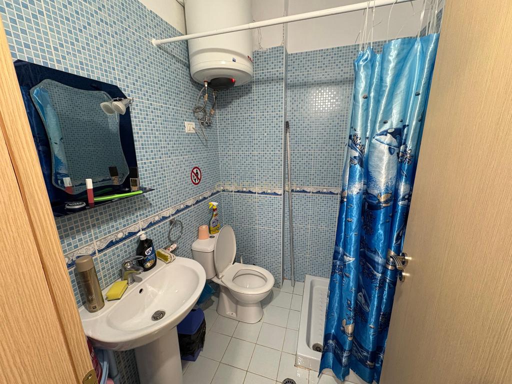 Appartamento moderno 1+1 in affitto – Prima linea a lungomare, zona 'Rrapi', Vlorë.