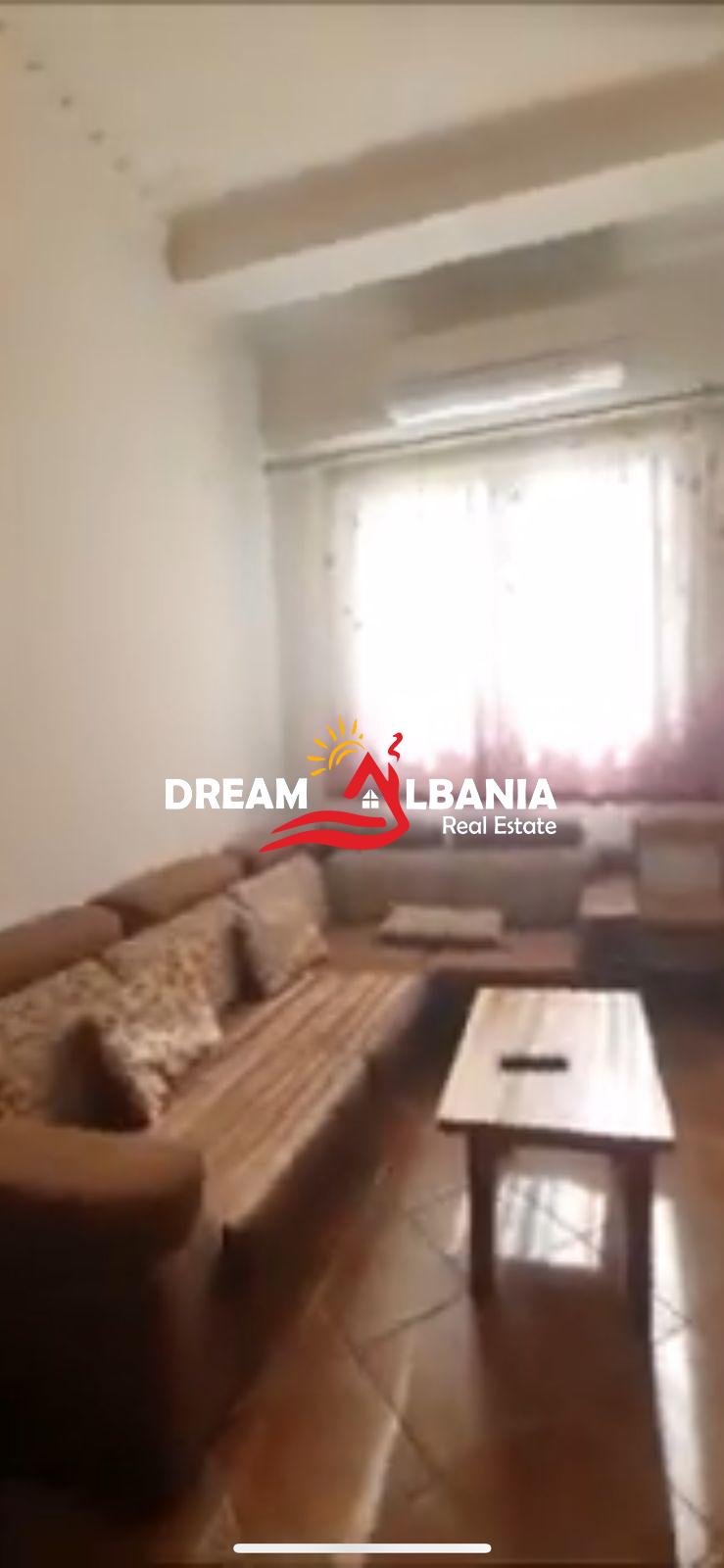 Apartment 1+1 zur miete in der nähe des Blloku i ambasadave an der kavaja-straße (id 4211897).