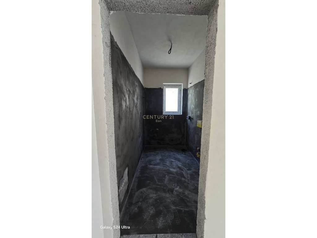 Apartament 2+1 në shitje në Durrës me post parkimi dhe depo !