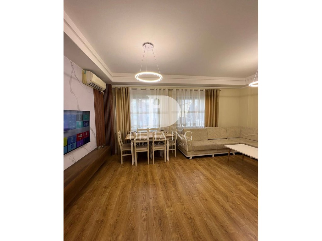 Shitet apartament 2+1+2 në Astir – Tek vila l