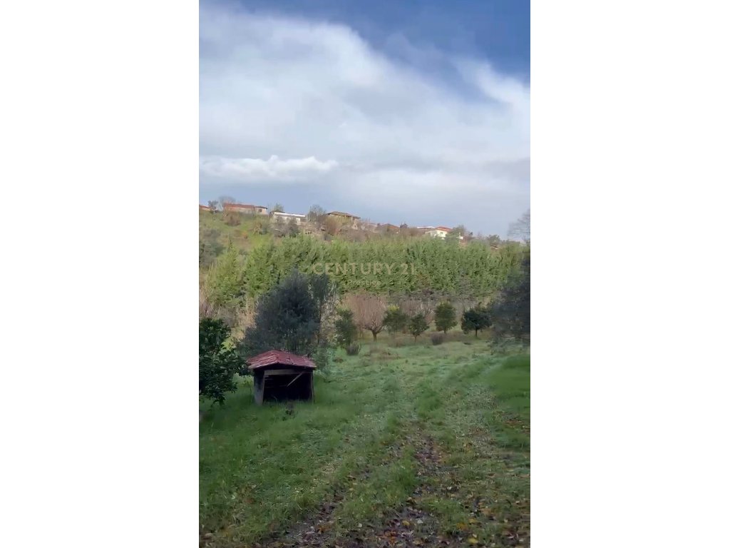 Grundstück zum verkauf in prush, Tirana – 1.240 m²