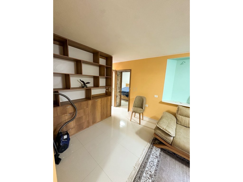 Appartement 2+1 à louer près de la place willson!