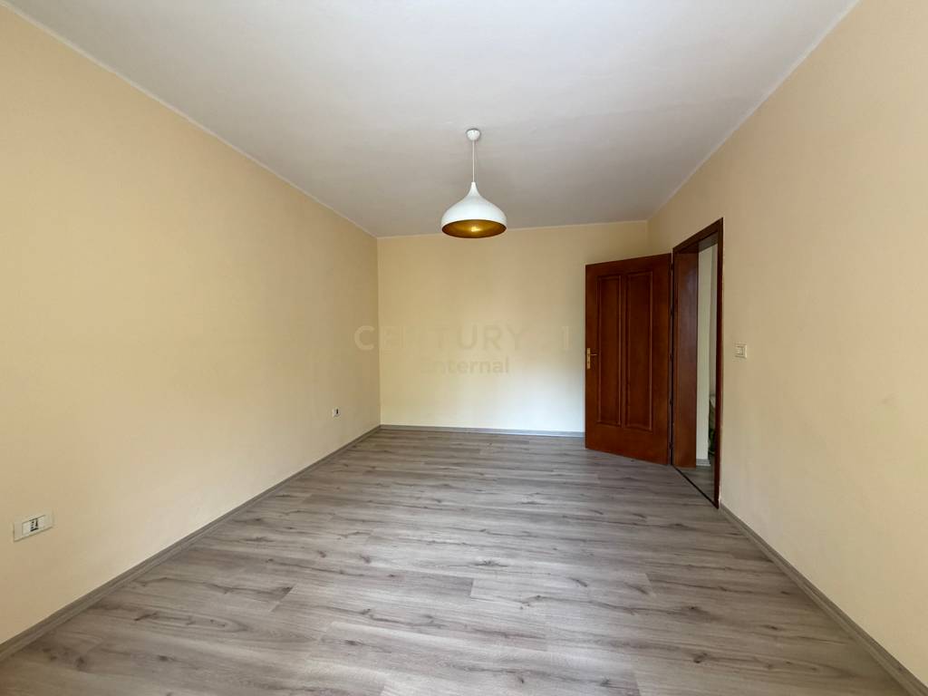 Appartement 2+1 à louer près de la place willson!