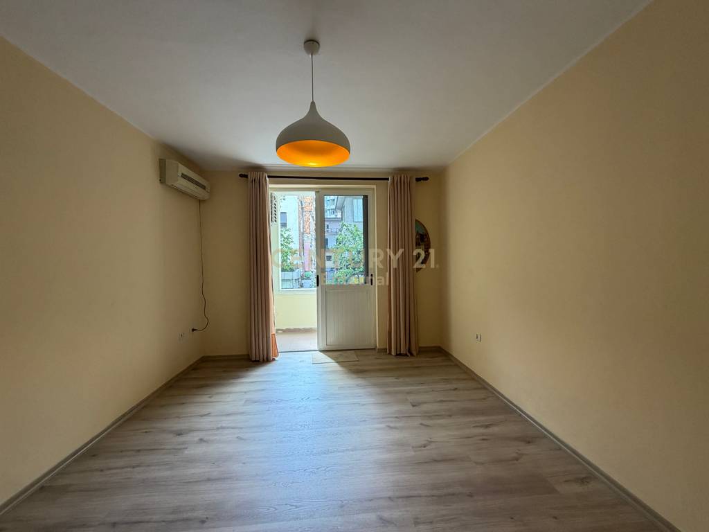 Appartement 2+1 à louer près de la place willson!