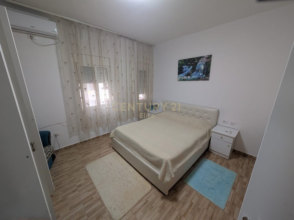 À venda na praia de qerret, apartamento 1+1. (5)