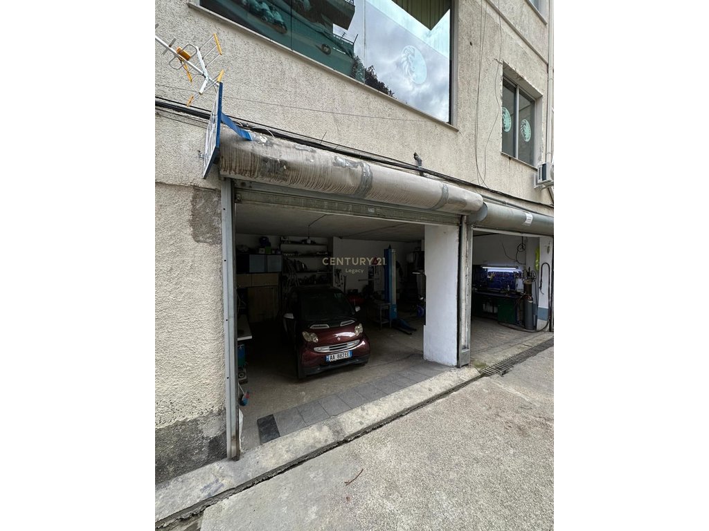 Espaço comercial para alugar na zona de fresku – 800 € / mês