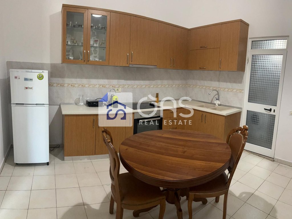 Appartamento 1+1 in affitto in rruga e dibrës, Tirana