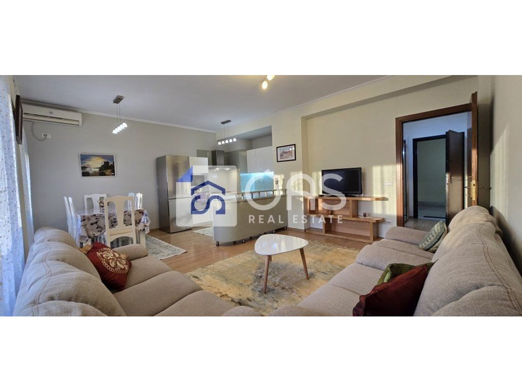 Apartment for rent 2+1+2 near avni rustemi square at the new market.