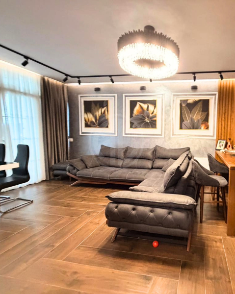 Appartamento 2+1 in affitto in via del porto