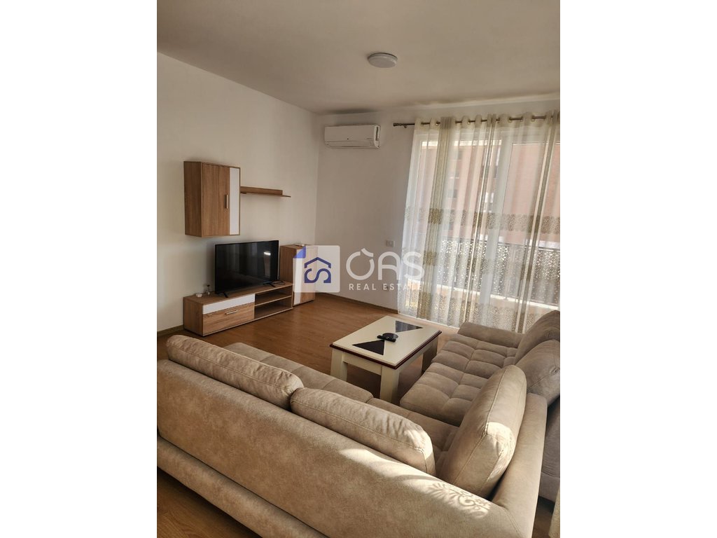 Apartamento en alquiler 2+1+2 cerca de qsut