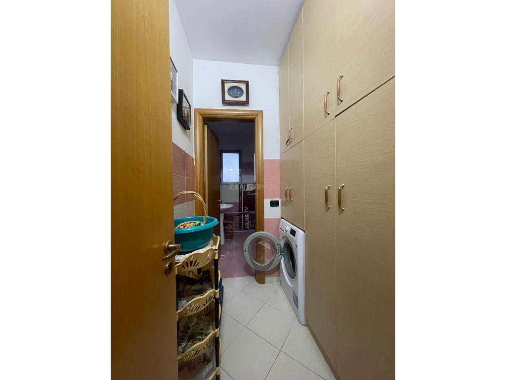 Appartement à vendre 2+1+2 – Rue cipajve, vlore!