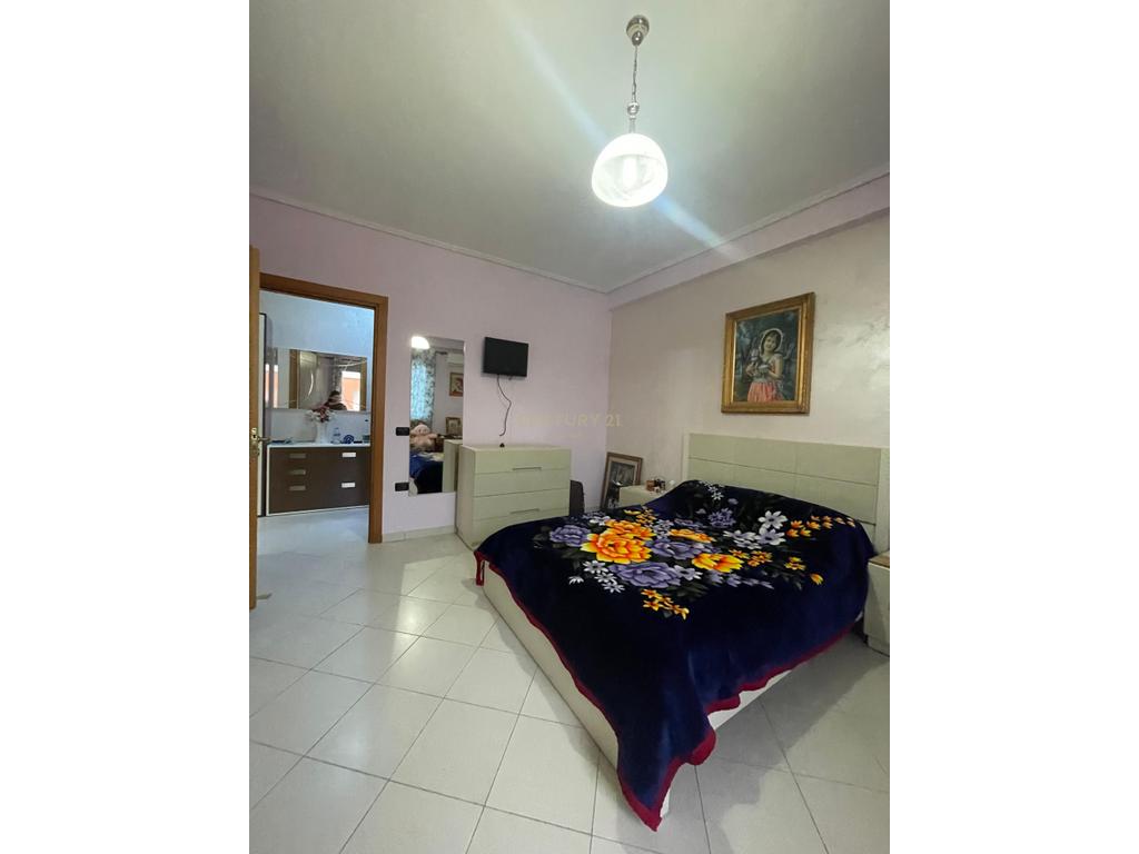 Appartement à vendre 2+1+2 – Rue cipajve, vlore!