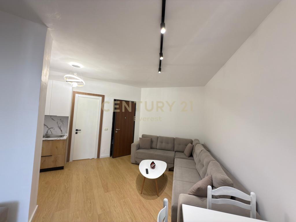 Appartamento 2+1+2 + parcheggio a river residence