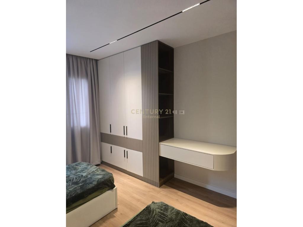 Appartamento 2+1+2 + parcheggio a river residence