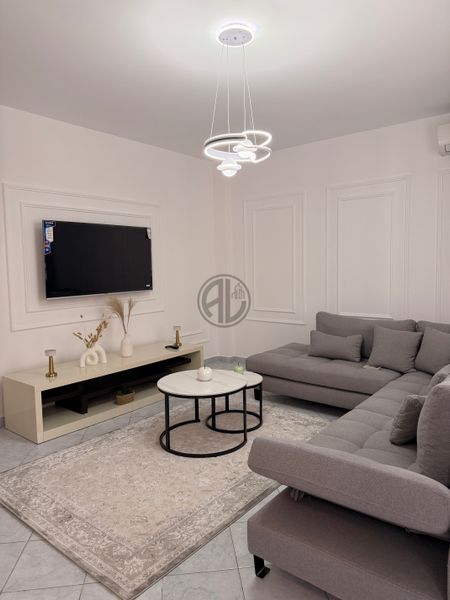 Appartement 2+1+2 + 2 balcons, à louer, vue mer, vollga durres