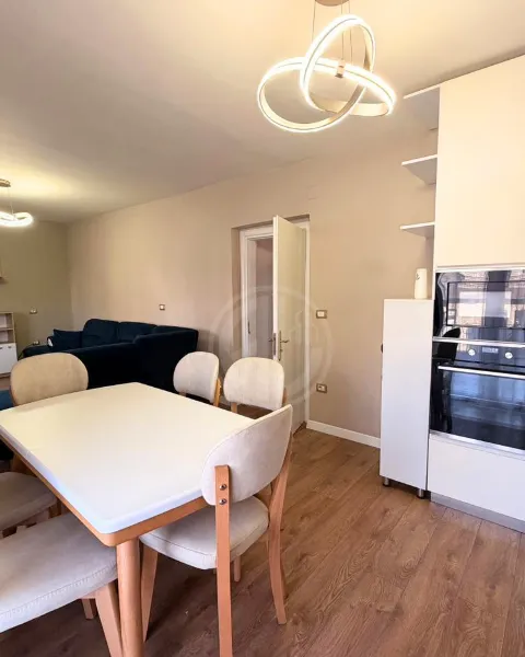 2+1+2 wohnung mit lagerraum zum verkauf – Stadtzentrum, Durrës