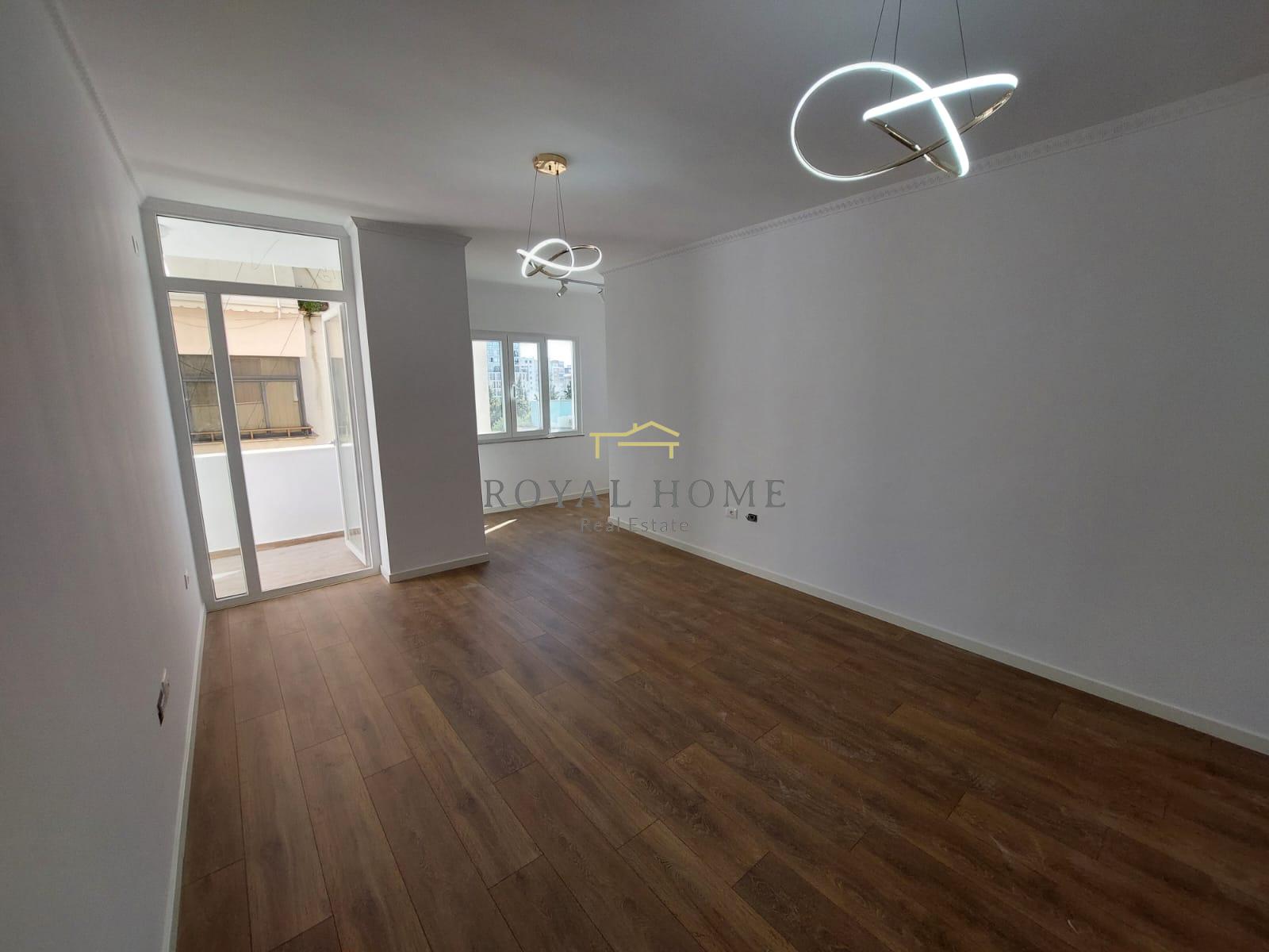 Apartment for sale 2+1+2 on dibra street