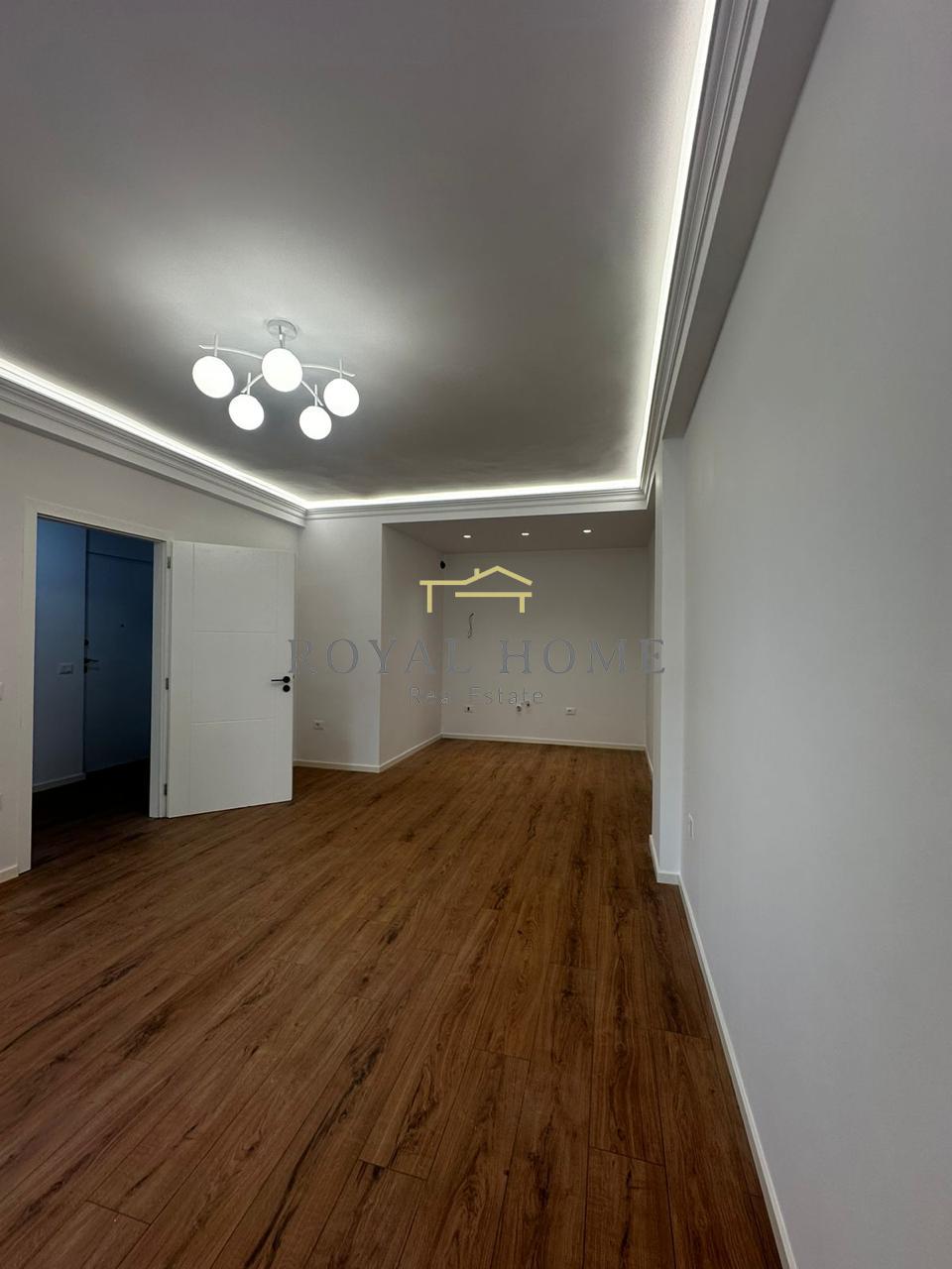 Rruga e kavajes, qendra globe for sale apartment 2+1+2