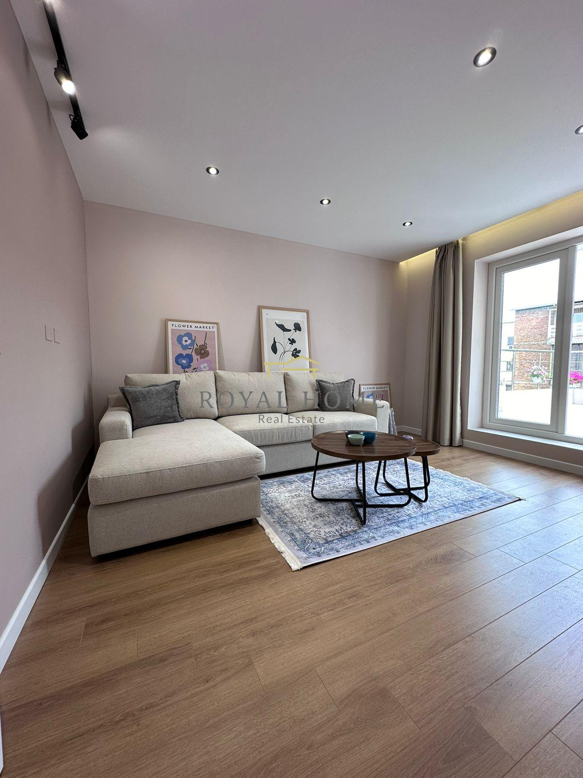 Wohnung 2+1 + veranda voll möbliert