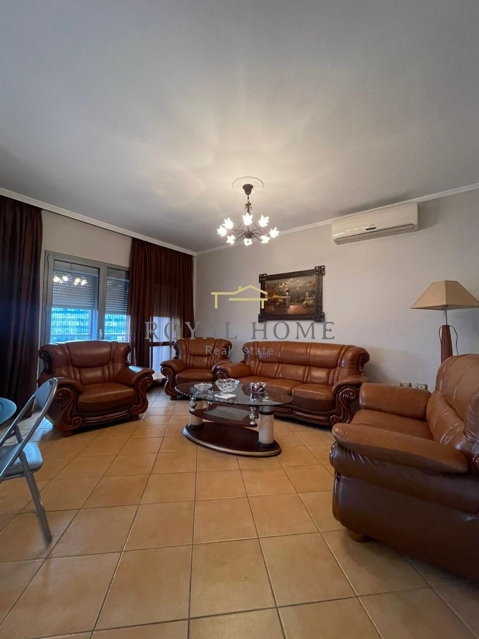 Appartement 2+1 à louer près de zogu i zi