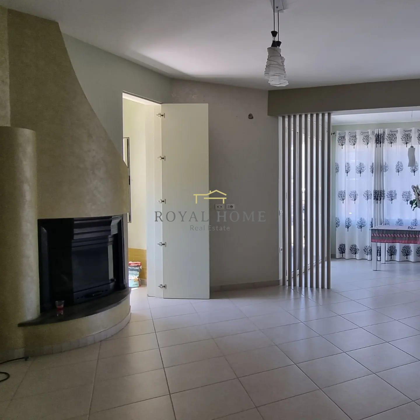 Shitet apartament ekskluziv në Vlorë!