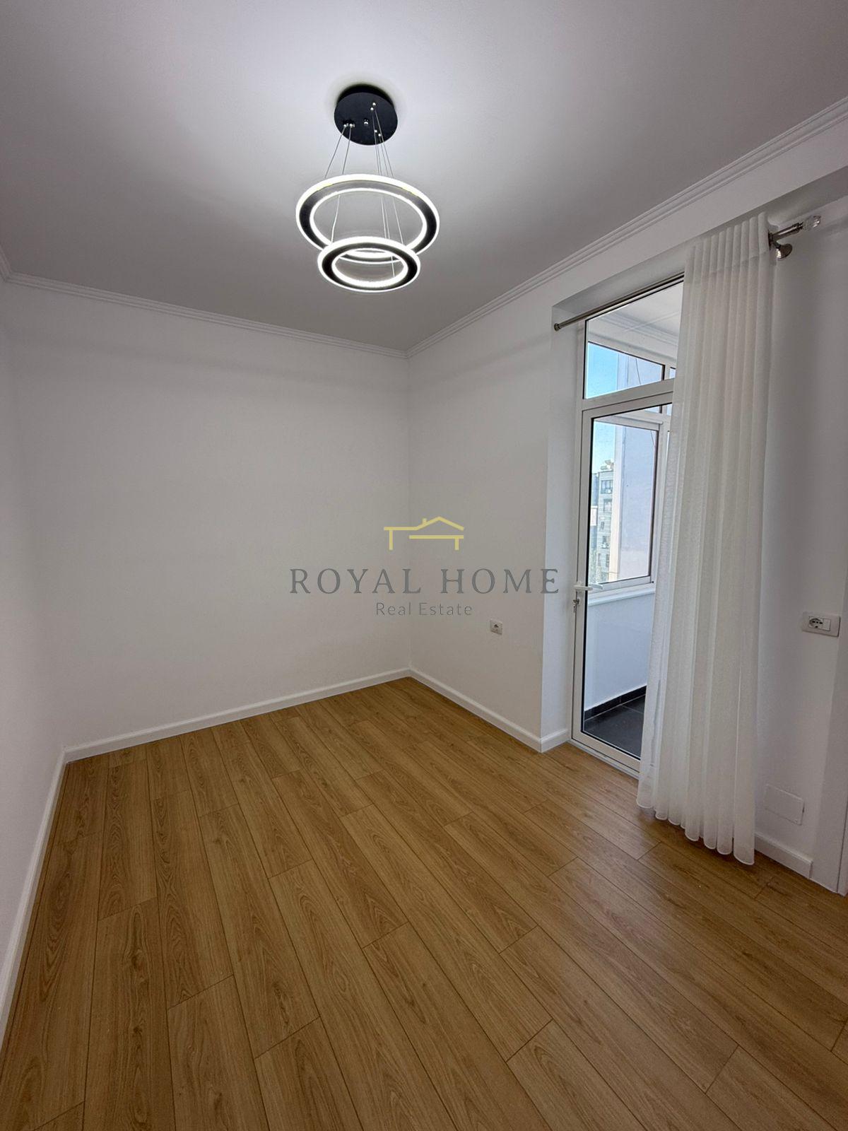 Shitet apartament 2+1 – Pranë zogut të zi