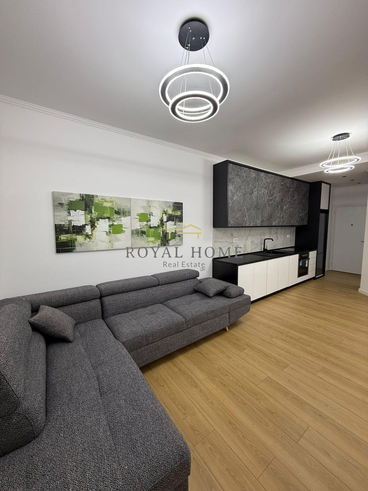 Shitet apartament 2+1 – Pranë zogut të zi