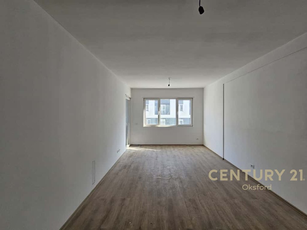 Piso 2+1 en venta en univers city