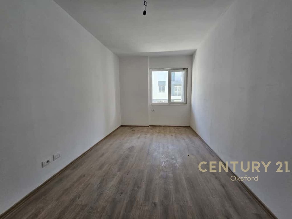 Piso 2+1 en venta en univers city
