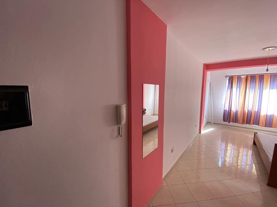 Garçonnière zu verkaufen, mali robit, kavaje