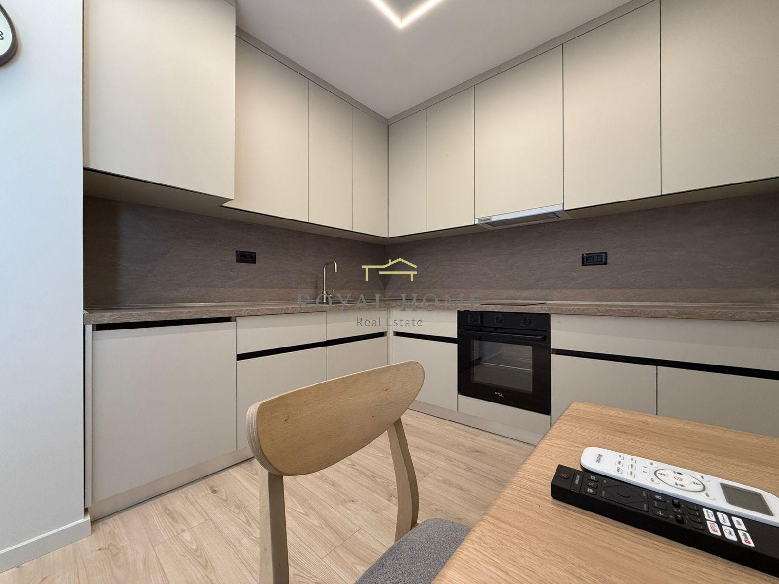 Neuer markt, 3 studioapartments zu verkaufen