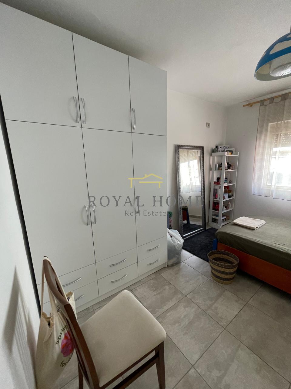 Apartament 2+1 per qera tek myslym shyri