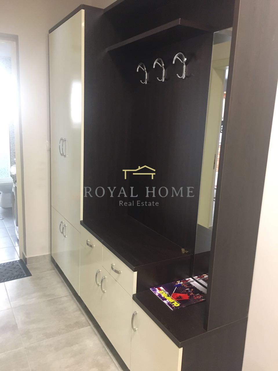 Apartament 2+1 per qera tek myslym shyri