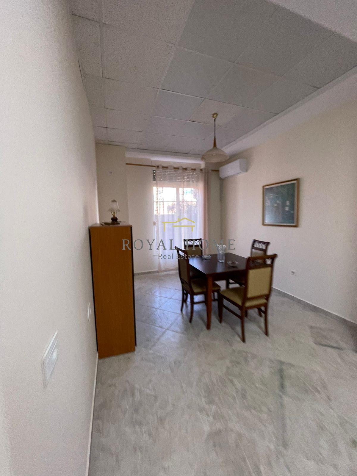Apartamento en alquiler, cerca de mozaiku