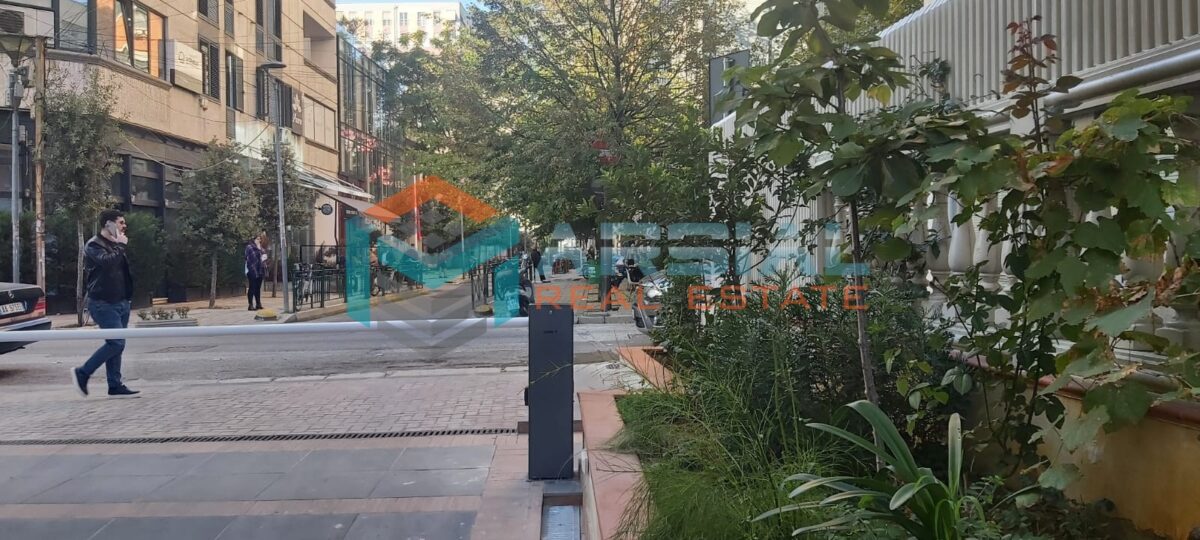 Jepen me qira apartamente prane rtsh tirane | marsial