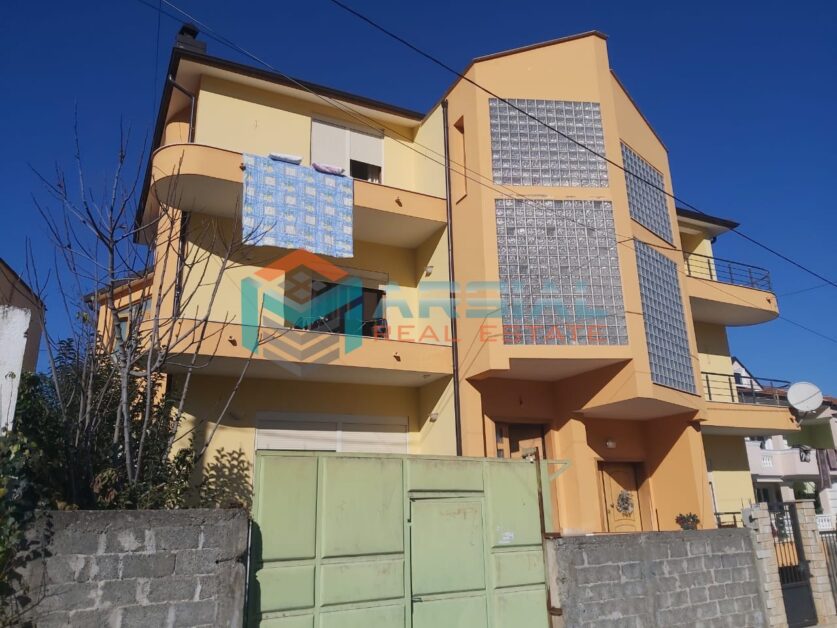 Vila à venda, 4 quartos em vore por 300 mil euros | marsial