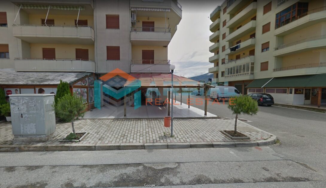 Boutique à vendre 27,6 mètres carrés, sur la route principale d'orikum, vlore | marsial