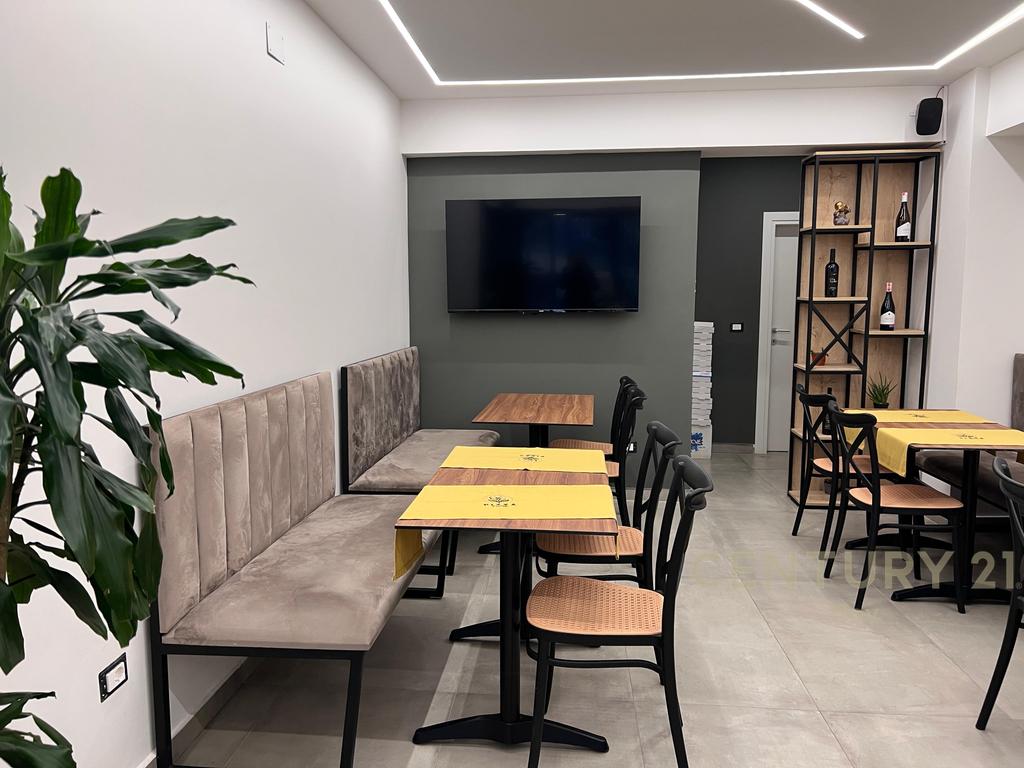 Zum verkauf: Bar-pizzeria aktivität in der nähe des stadions Durrës!