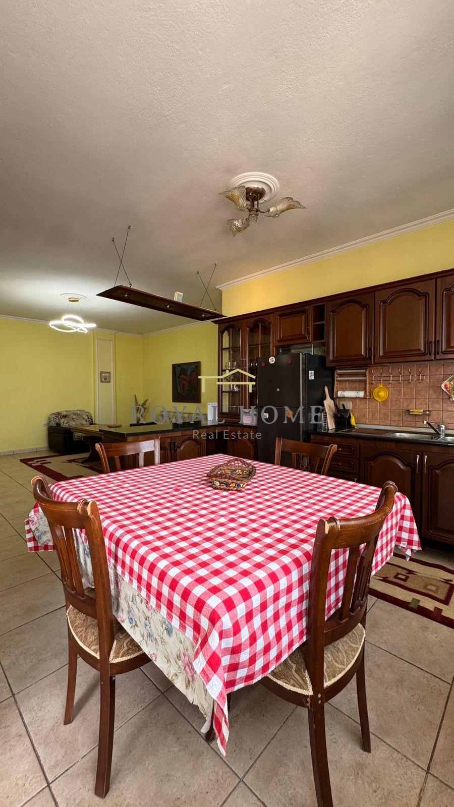 Pazari i ri – Apartamento 2+1 en venta