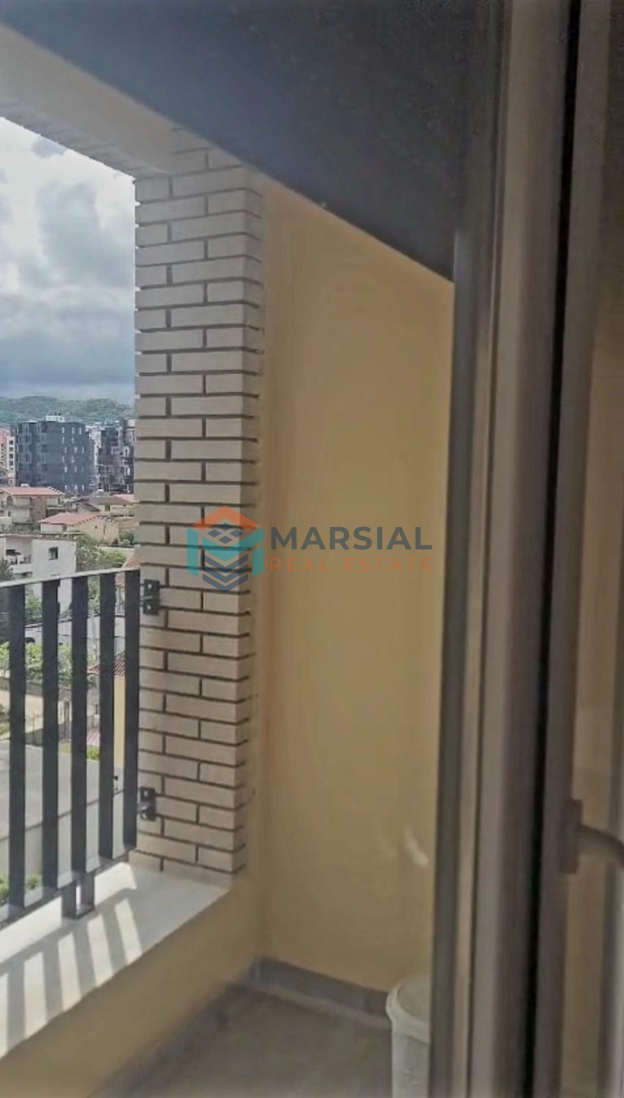 Garsoniere / studio me qira, ish-fusha e aviacionit, Tiranë | marsial