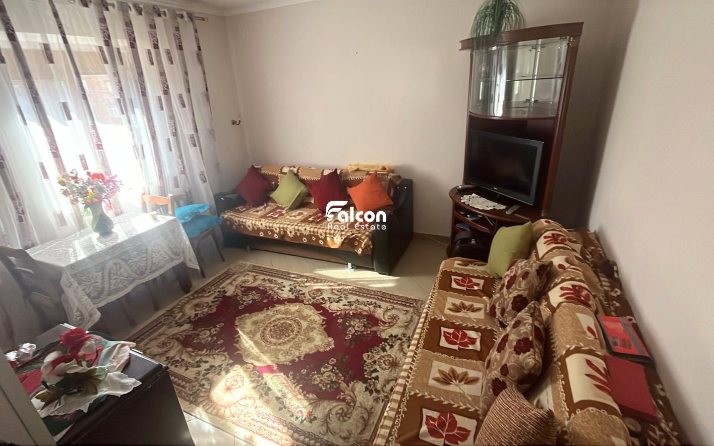 Apartamento para alugar – Lagjja 15, perto do euro market!
